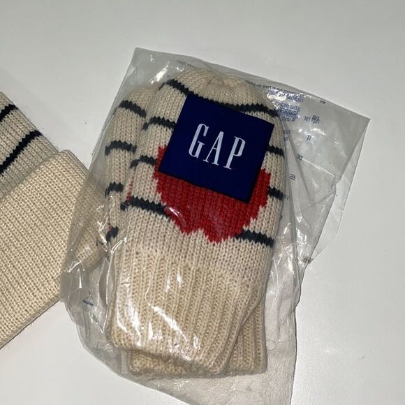 New Gap   - Picture 3 of 4